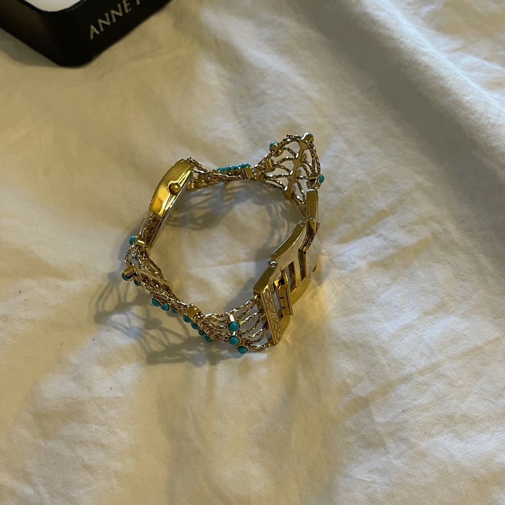 Women’s Watch - Picture 5 of 8